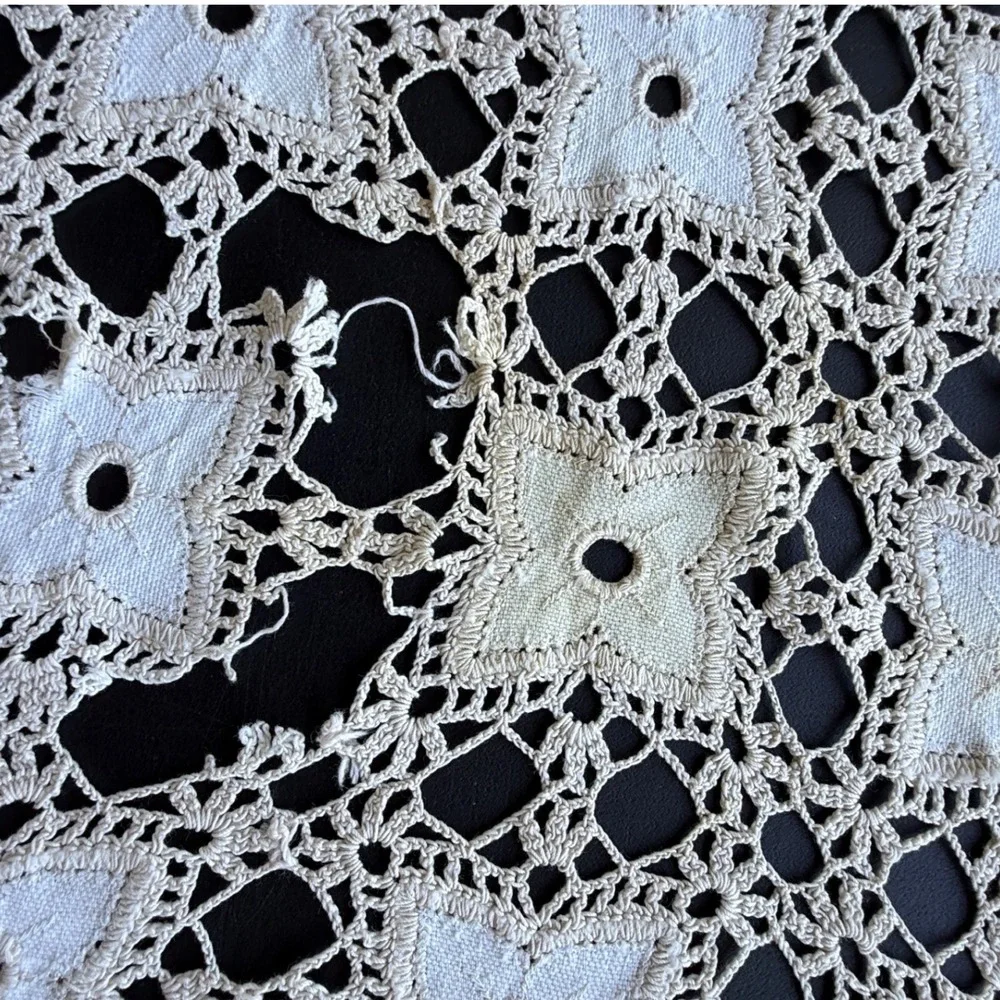 Vintage Handmade Crochet Lace Doily Set Cream Floral Star Pattern 3 Piece